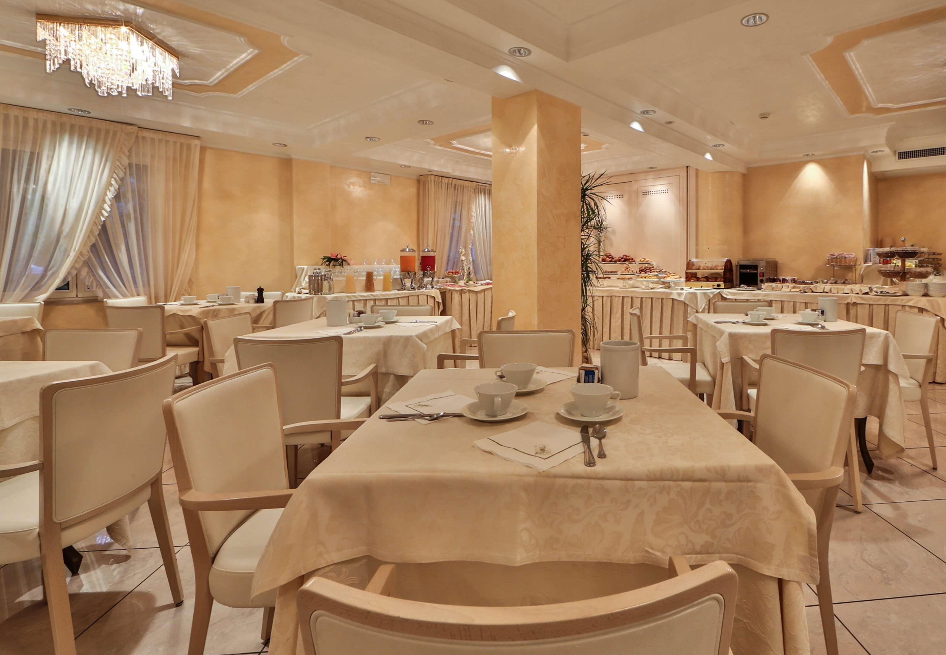 Hotel Globus, Sure Hotel Collection By Best Western Морской Милан Удобства фото