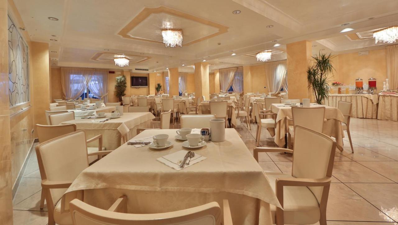 Hotel Globus, Sure Hotel Collection By Best Western Морской Милан Экстерьер фото