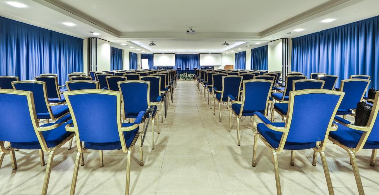 Hotel Globus, Sure Hotel Collection By Best Western Морской Милан Экстерьер фото
